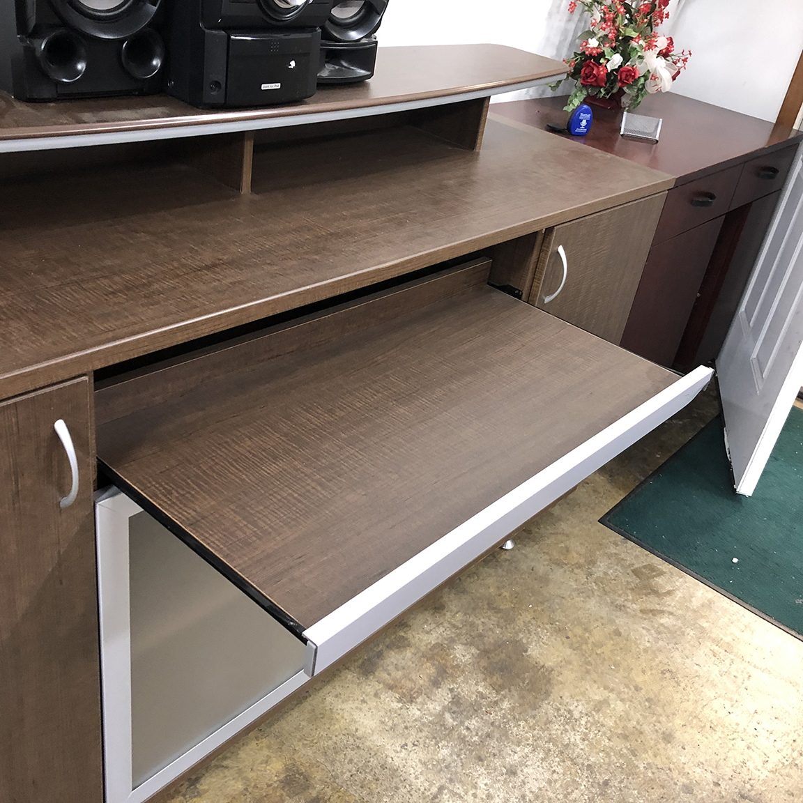 Global Bungee Credenza Buffet $2,950.00 - Image 4