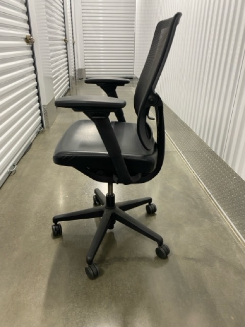 SOLD_Allsteel Relate Chair - Fully Loaded with Adjustable Arms - Image 10